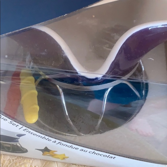 8 Piece Trudeau Fondue Set - Picture 2 of 4